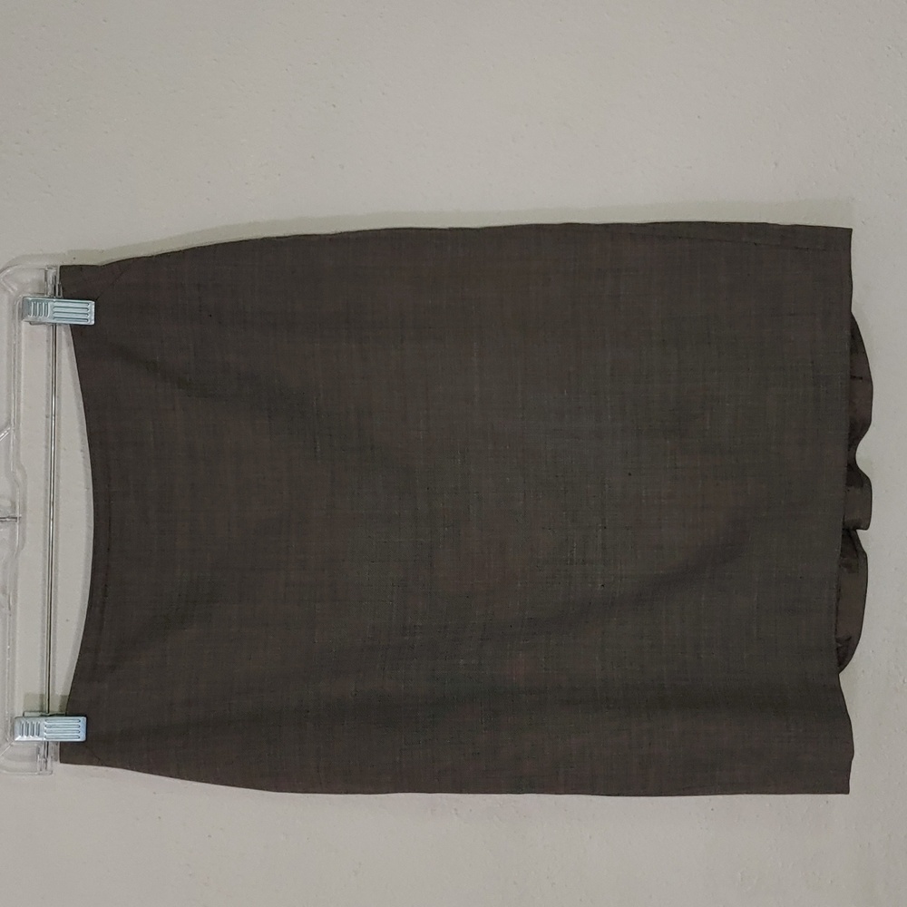 Ann Taylor Women's Size 2 Petite Back Zip Skirt